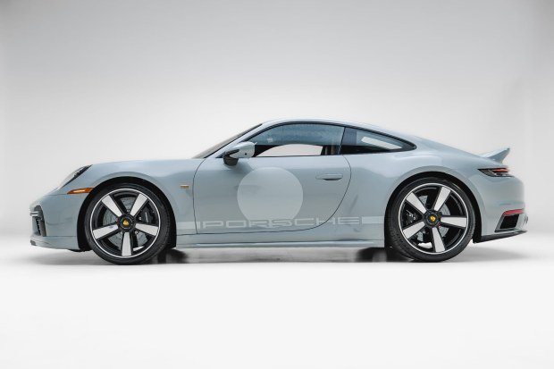 2023 Porsche 911 Sport Classic photo 3