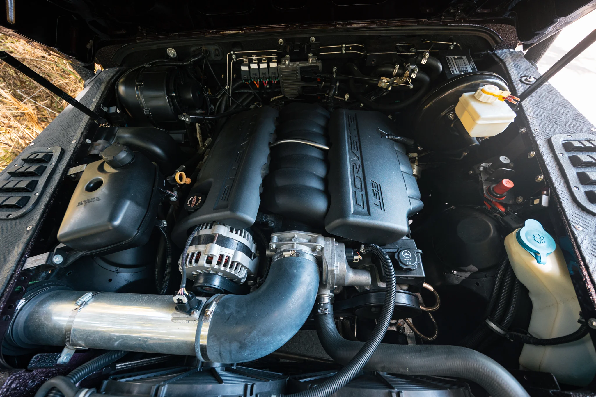 LS3-Powered 1986 Land Rover 110 by ECD Automotive Design photo 4