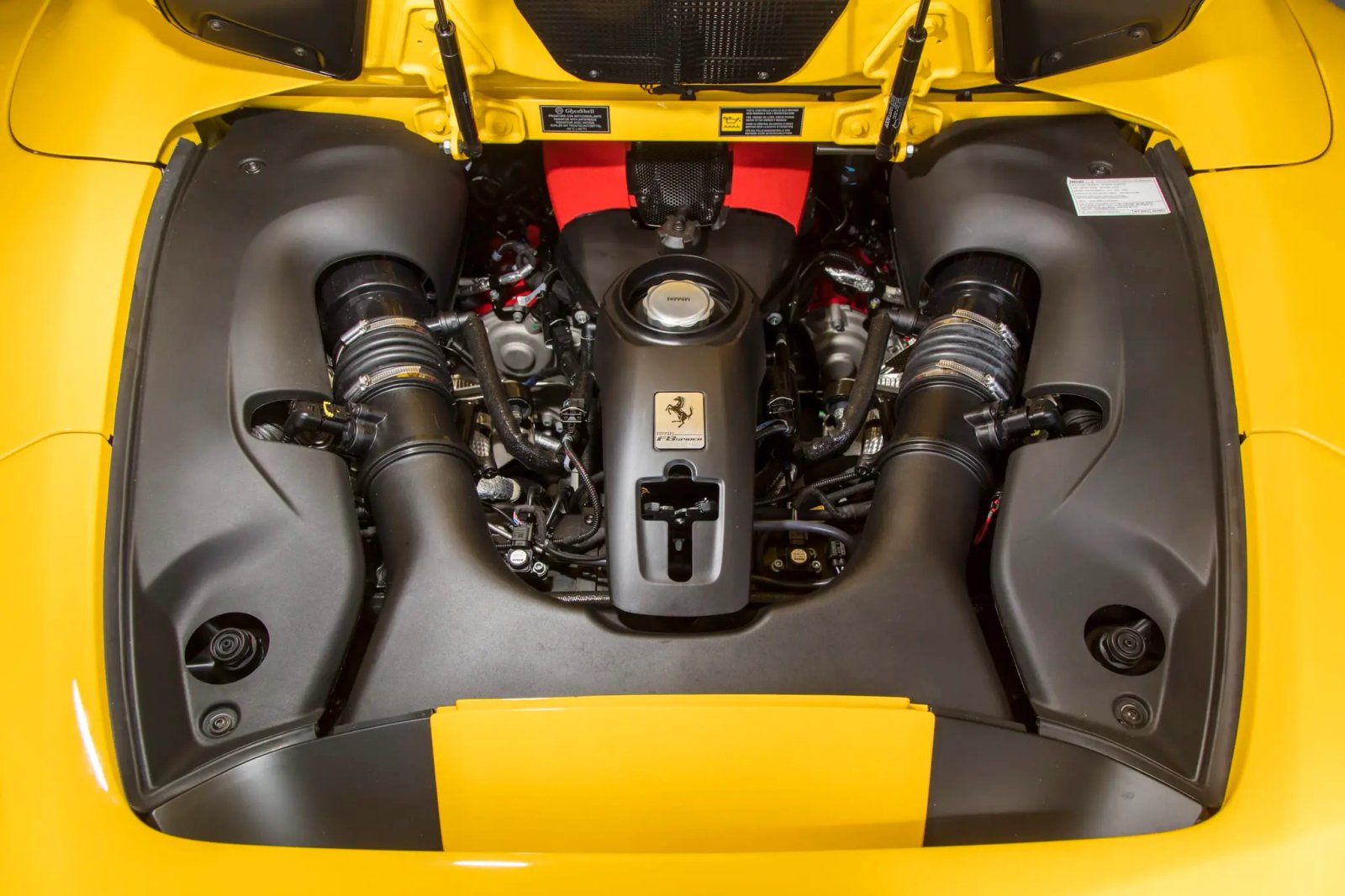 2022 Ferrari F8 Spider photo 6