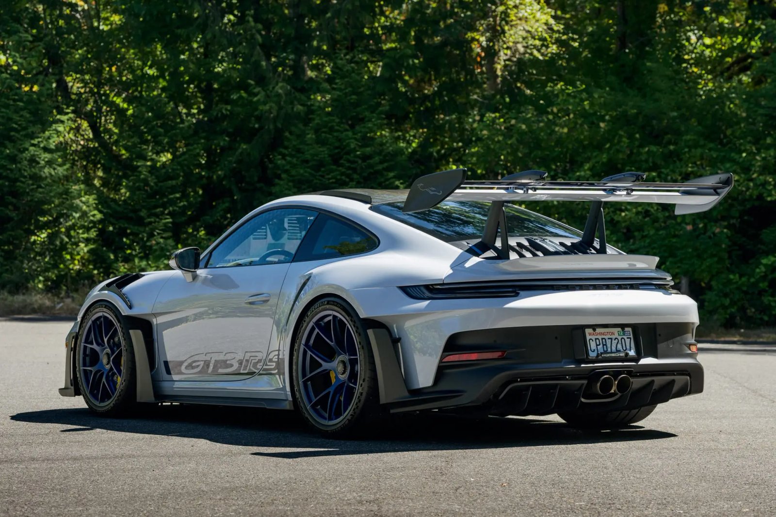 2025 Porsche 911 GT3 RS Weissach photo 2