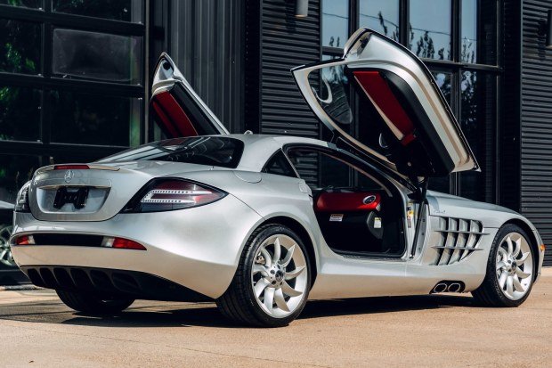 2006 Mercedes-Benz SLR McLaren photo 3