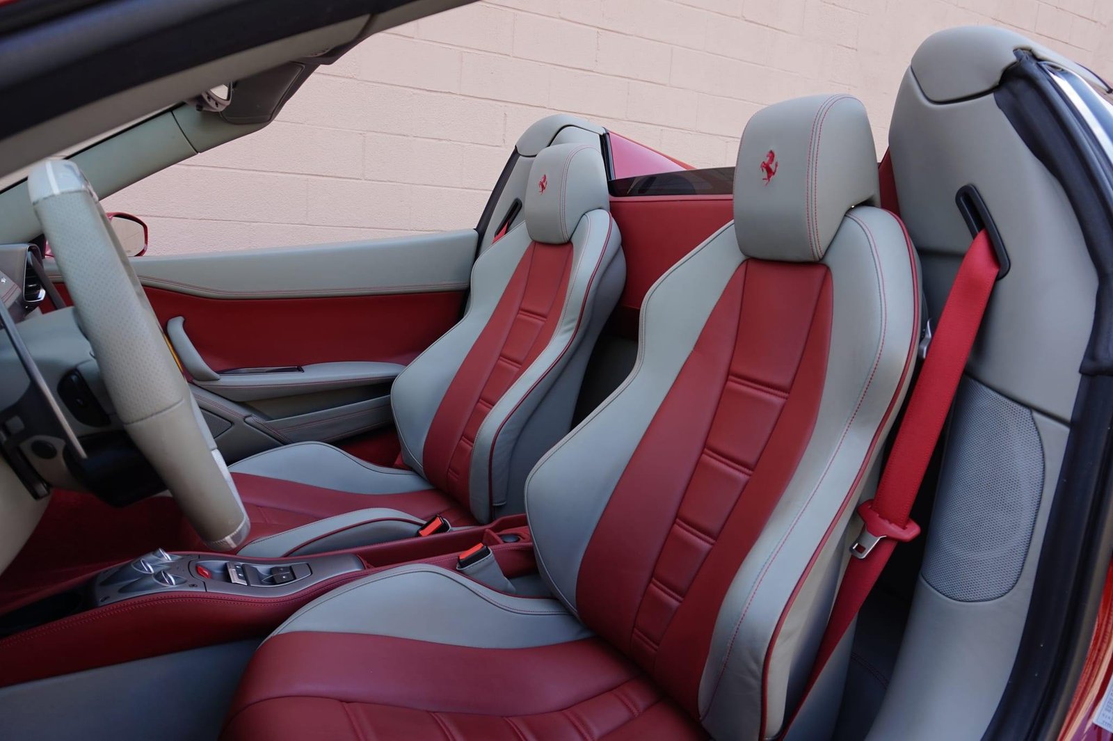 7k-Mile 2013 Ferrari 458 Spider photo 4