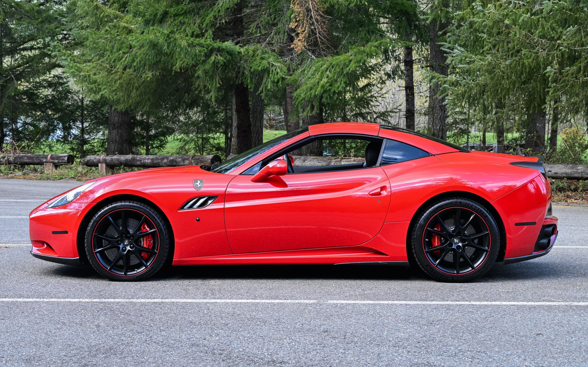 10k-Mile 2013 Ferrari California photo 5