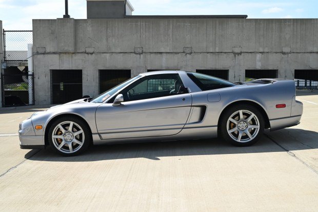 2003 Acura NSX-T 6-Speed photo 3