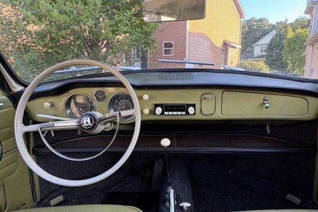 1.6L-Powered 1960 Volkswagen Karmann Ghia Coupe photo 5