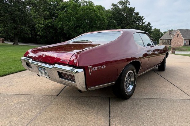 1968 Pontiac GTO Hardtop Coupe photo 2