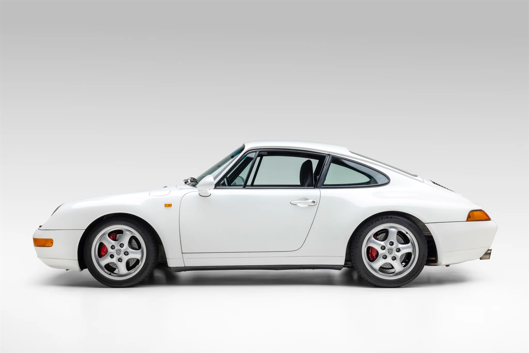 RoW 1995 Porsche 993 Carrera Coupe 6-Speed Sunroof Delete photo 5
