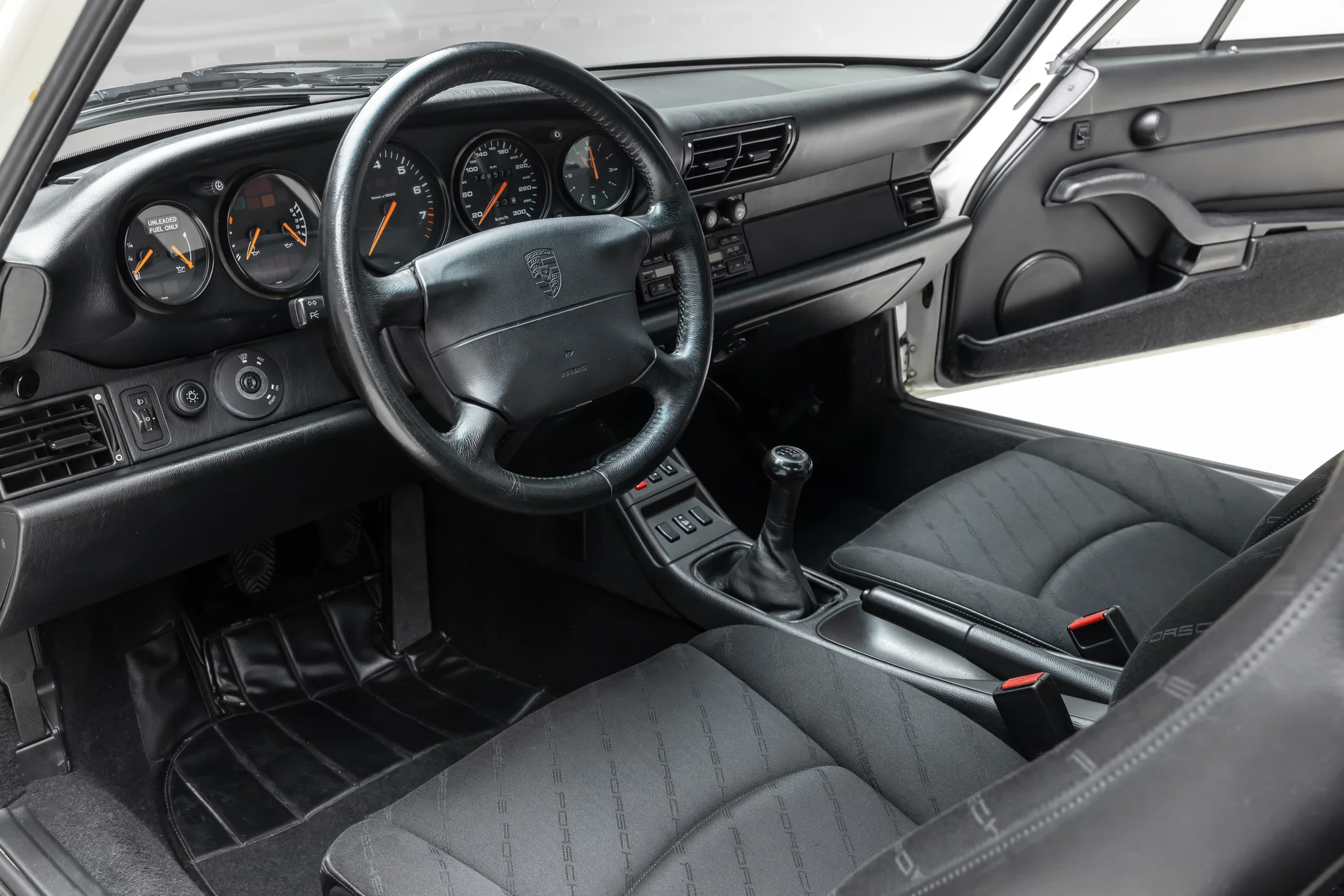 RoW 1995 Porsche 993 Carrera Coupe 6-Speed Sunroof Delete photo 3