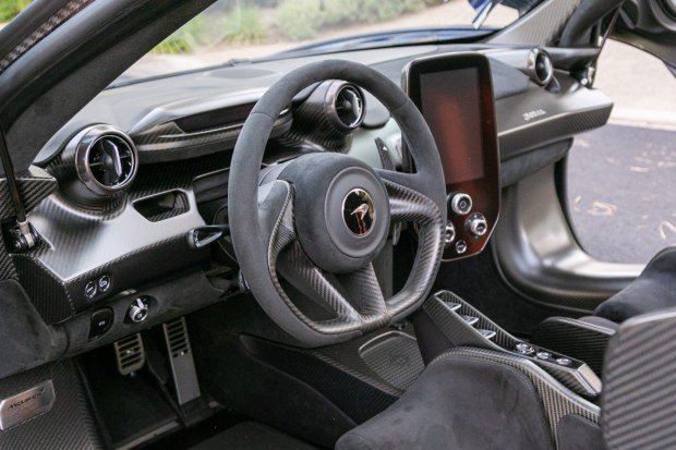 2019 McLaren Senna photo 5