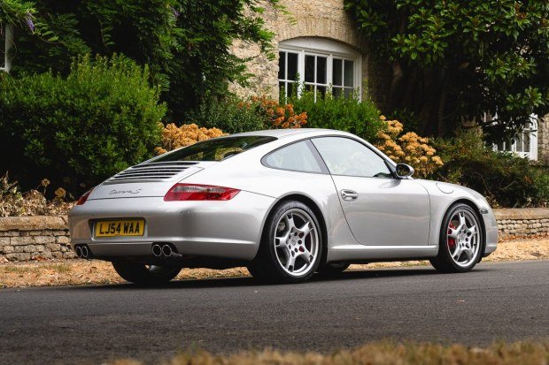 2005 Porsche 911 Carrera S Coupe 6-Speed photo 2
