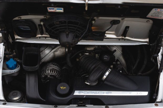 2005 Porsche 911 Carrera S Coupe 6-Speed photo 6