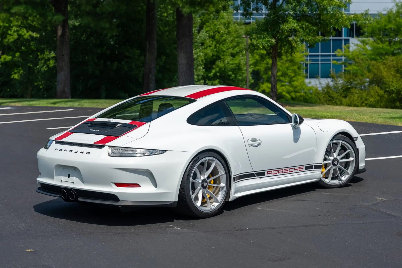 4,700-Mile 2016 Porsche 911 R photo 2
