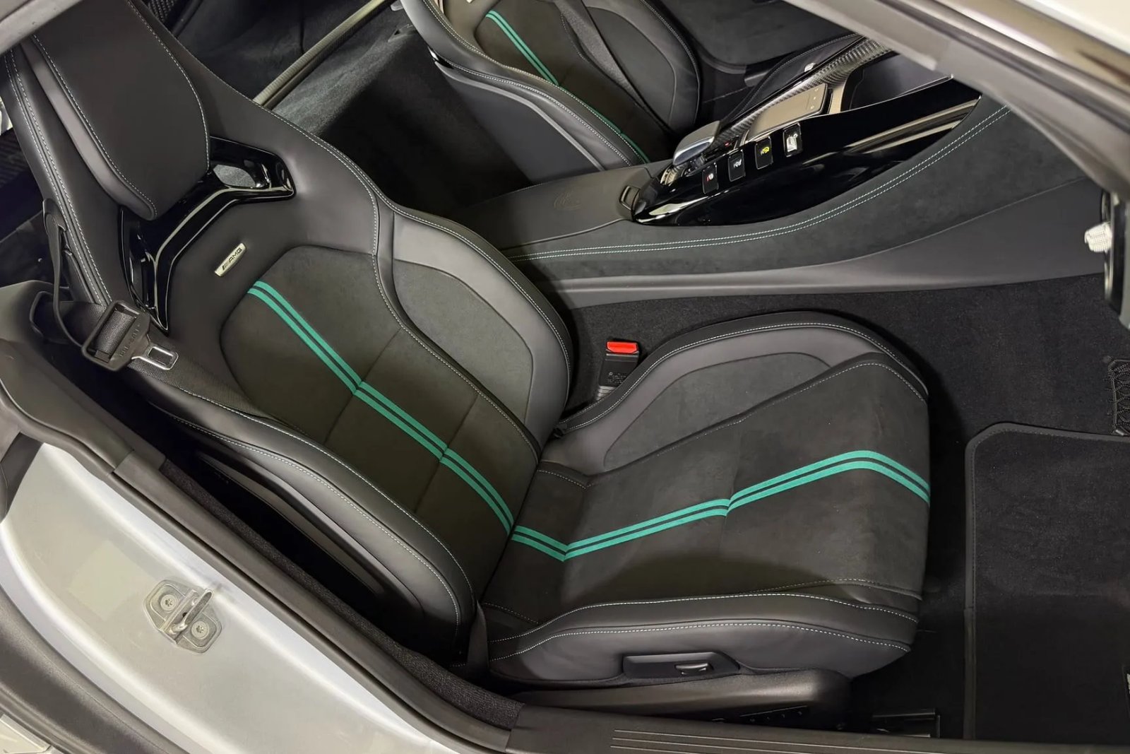 310-Mile 2021 Mercedes-Benz AMG GT Black Series AMG ONE Edition photo 4