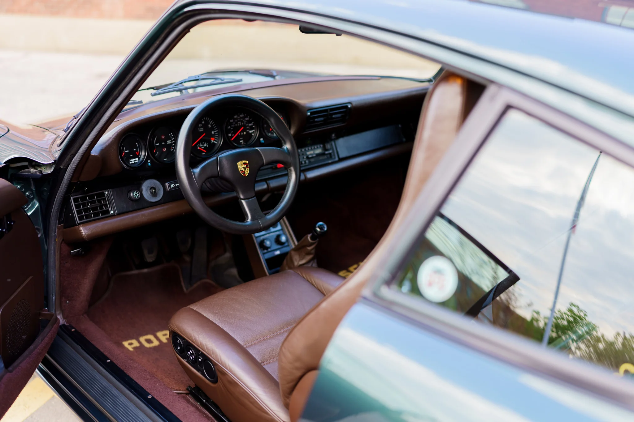 35k-Mile 1986 Porsche 911 Turbo Coupe photo 3