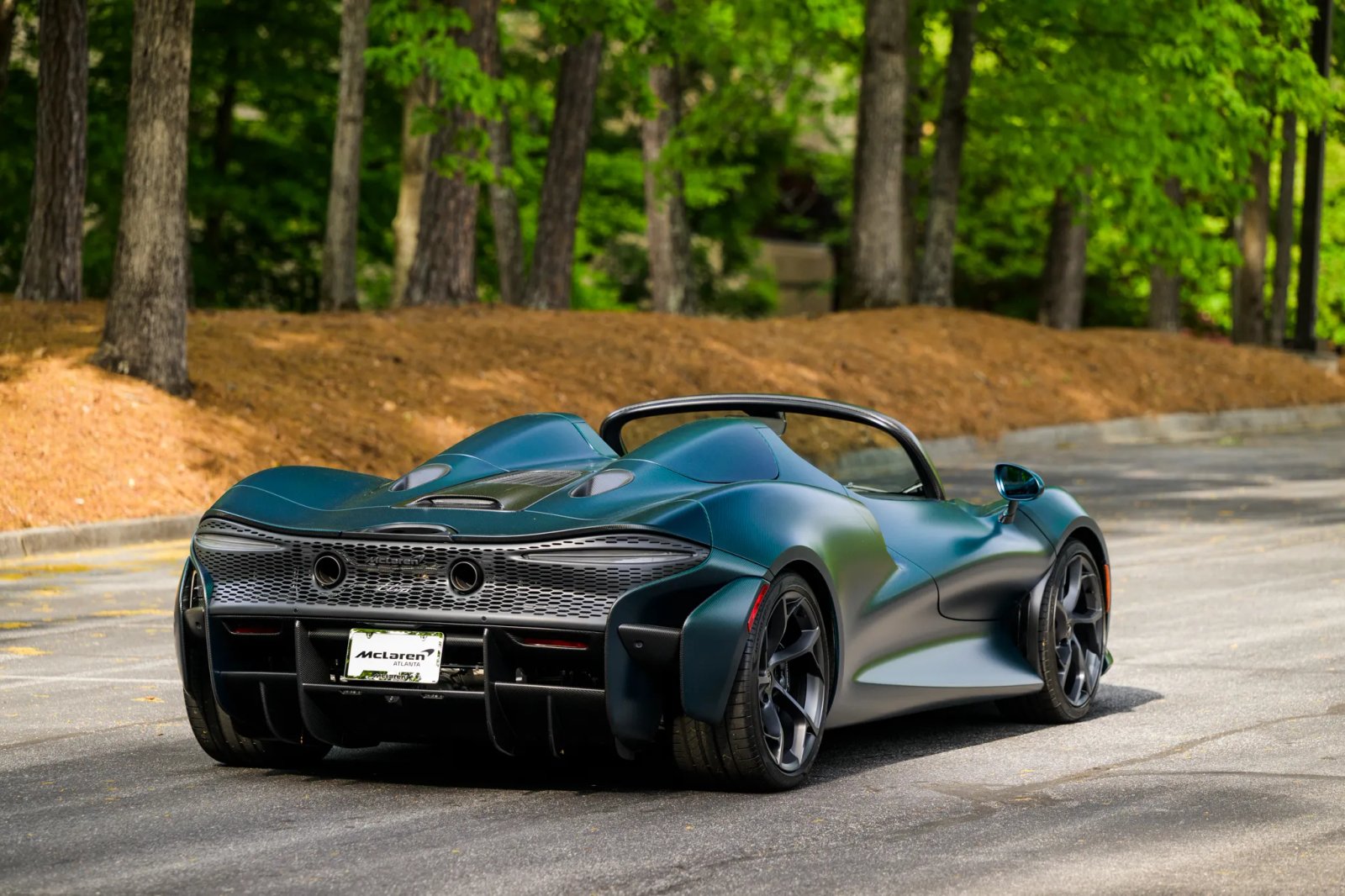 145-Mile 2021 McLaren Elva photo 2