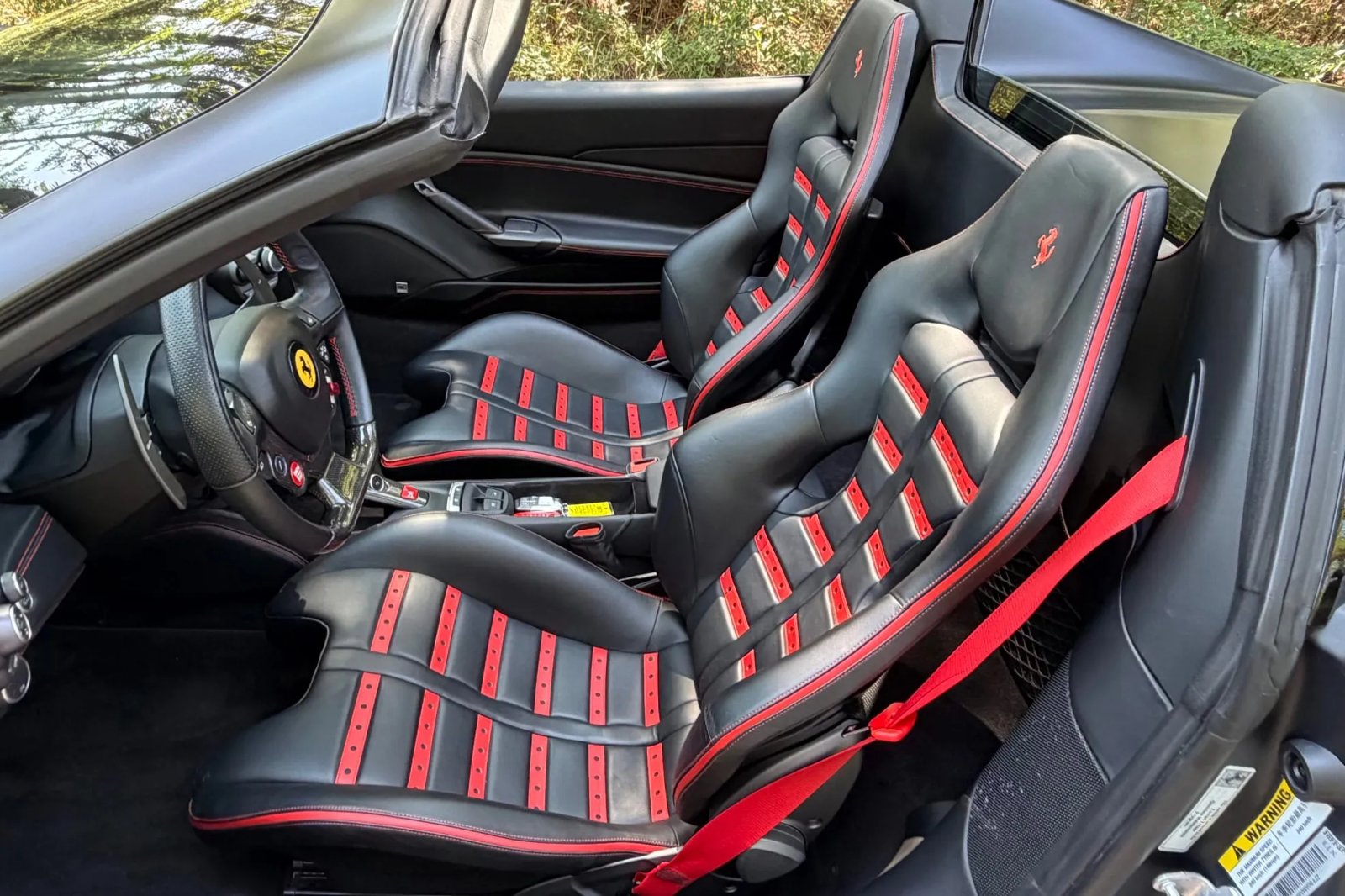 12k-Mile 2019 Ferrari 488 Spider photo 4