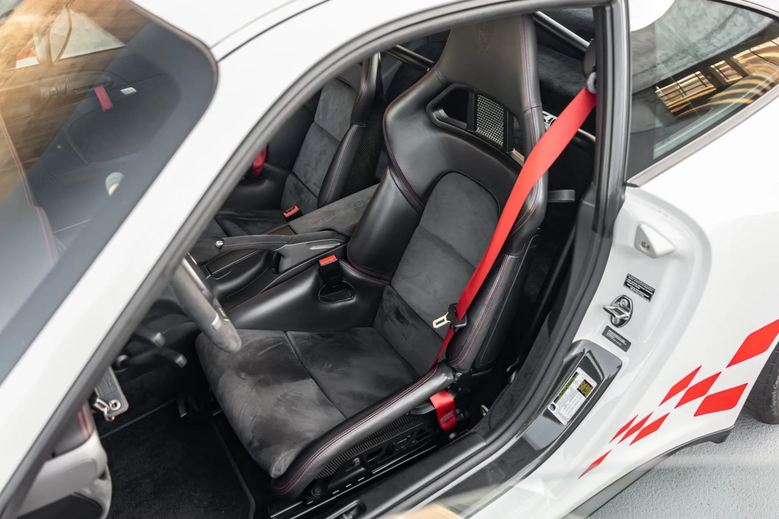 13k-Mile 2011 Porsche 911 GT3 RS photo 4
