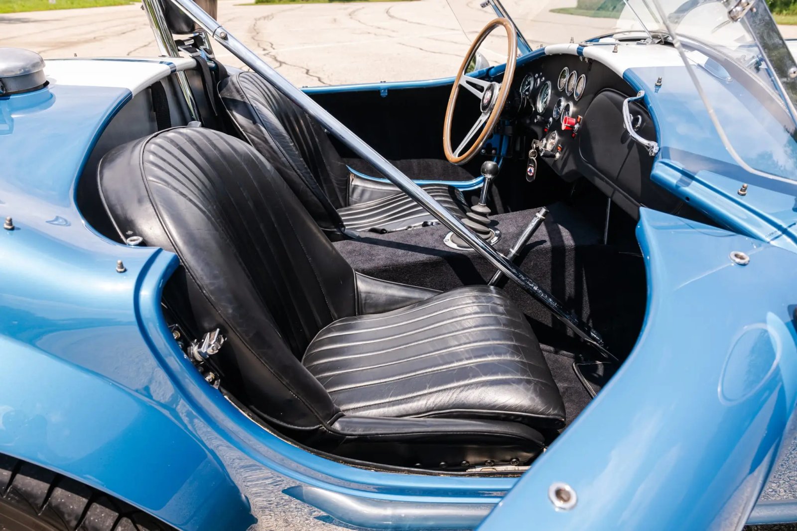 1964 Shelby Cobra 289 Mark II 5-Speed photo 5