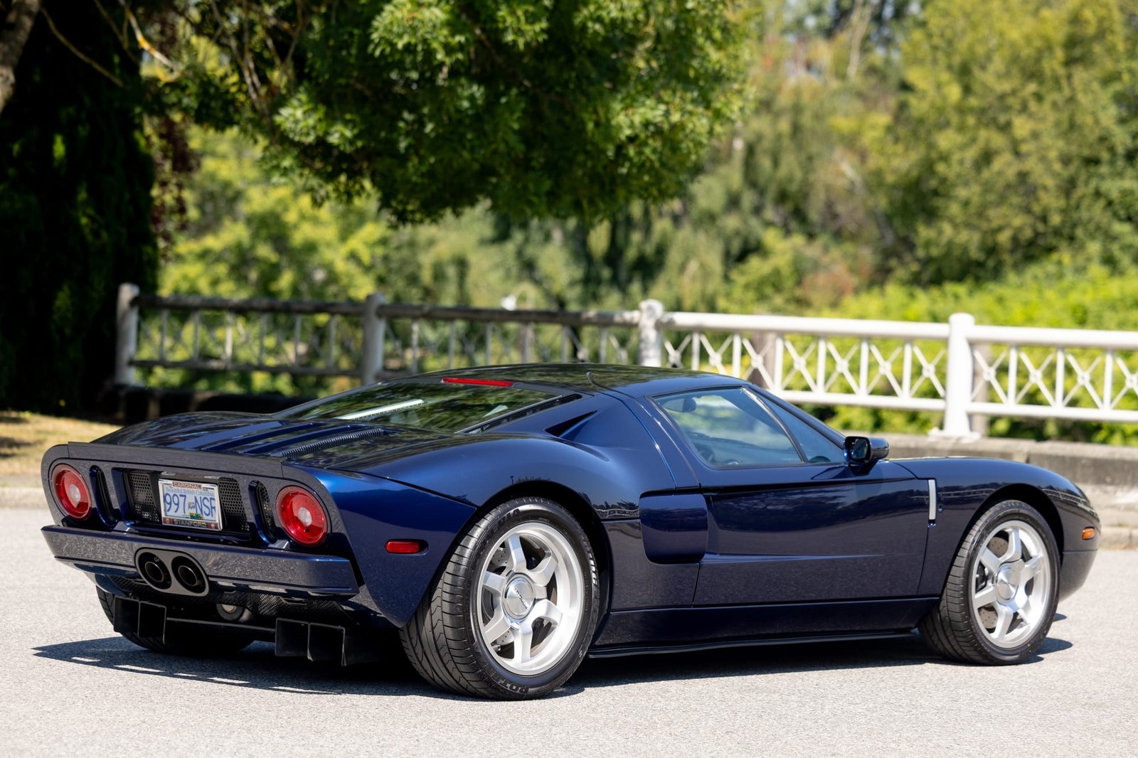 Ex–Mac Davis 2006 Ford GT photo 3