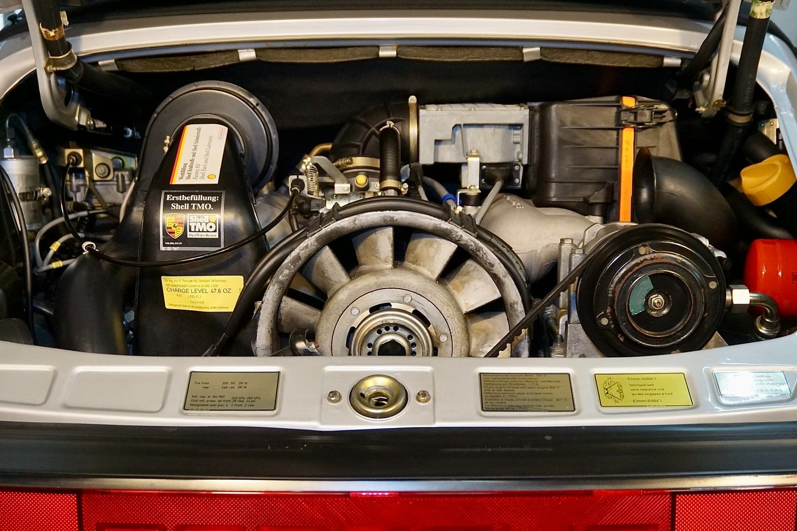 26k-Mile 1989 Porsche 911 Speedster photo 6