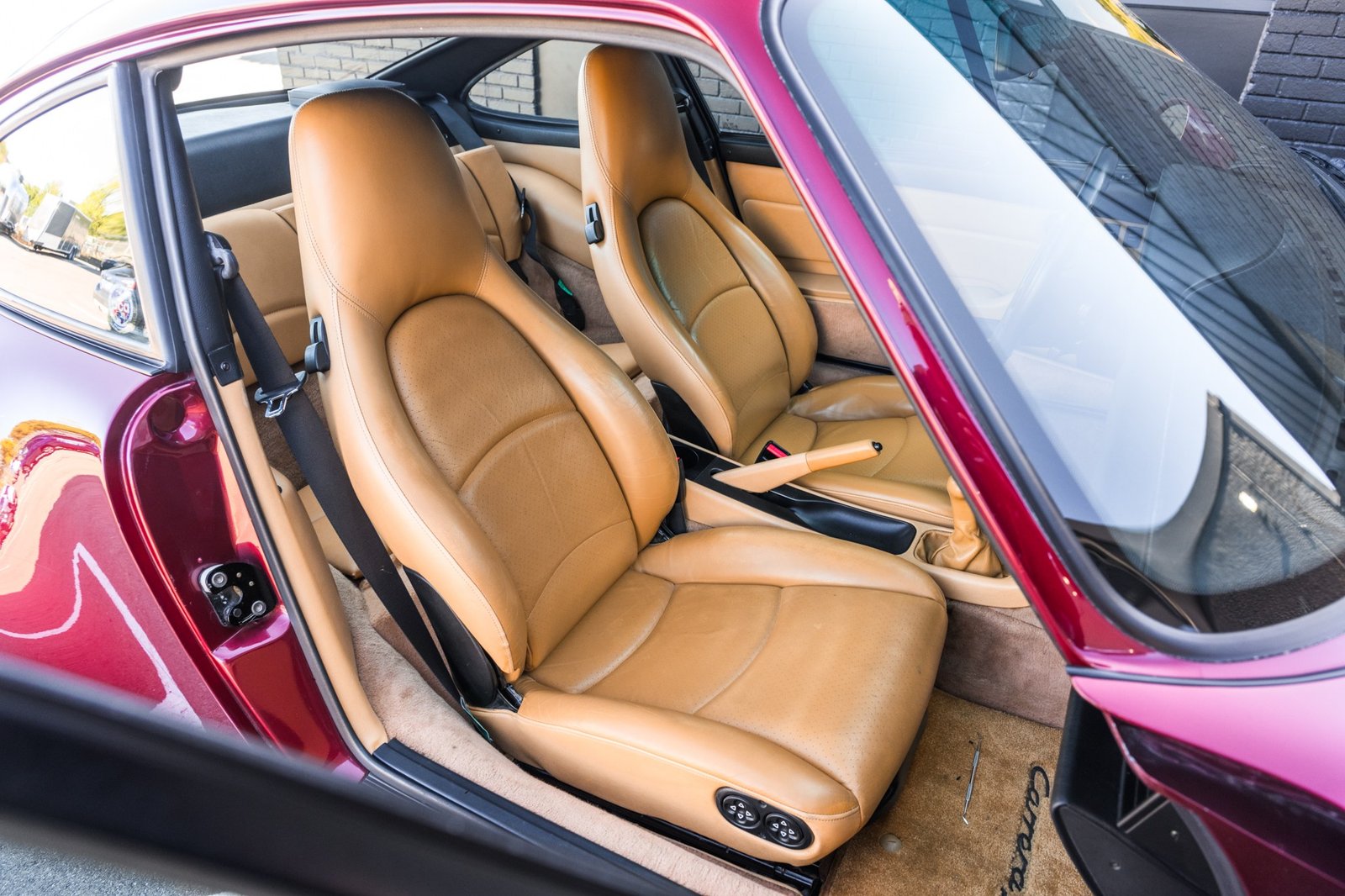 1996 Porsche 911 Carrera 4S Coupe 6-Speed photo 4