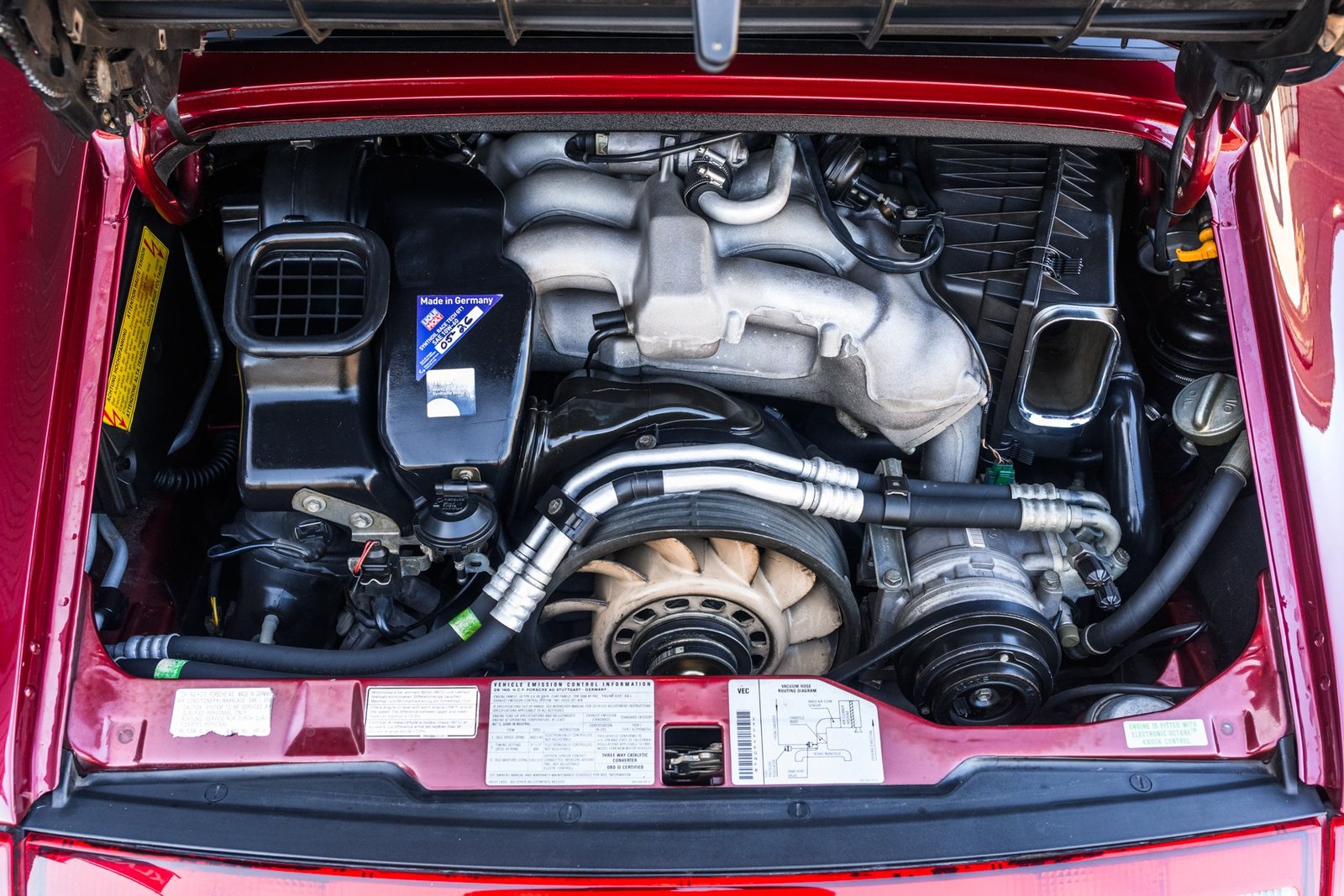1996 Porsche 911 Carrera 4S Coupe 6-Speed photo 6