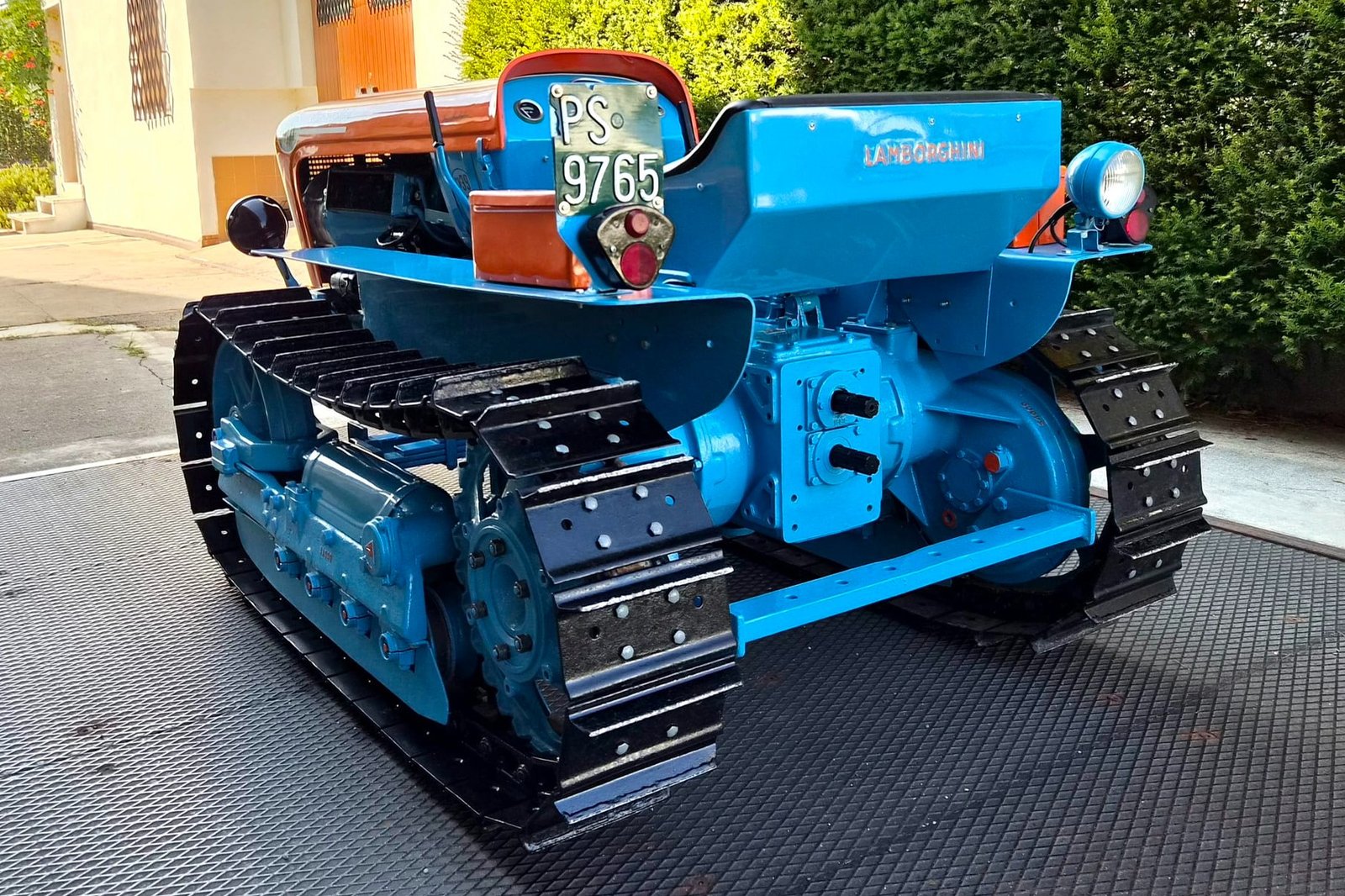1963 Lamborghini 5C TL Tractor photo 2