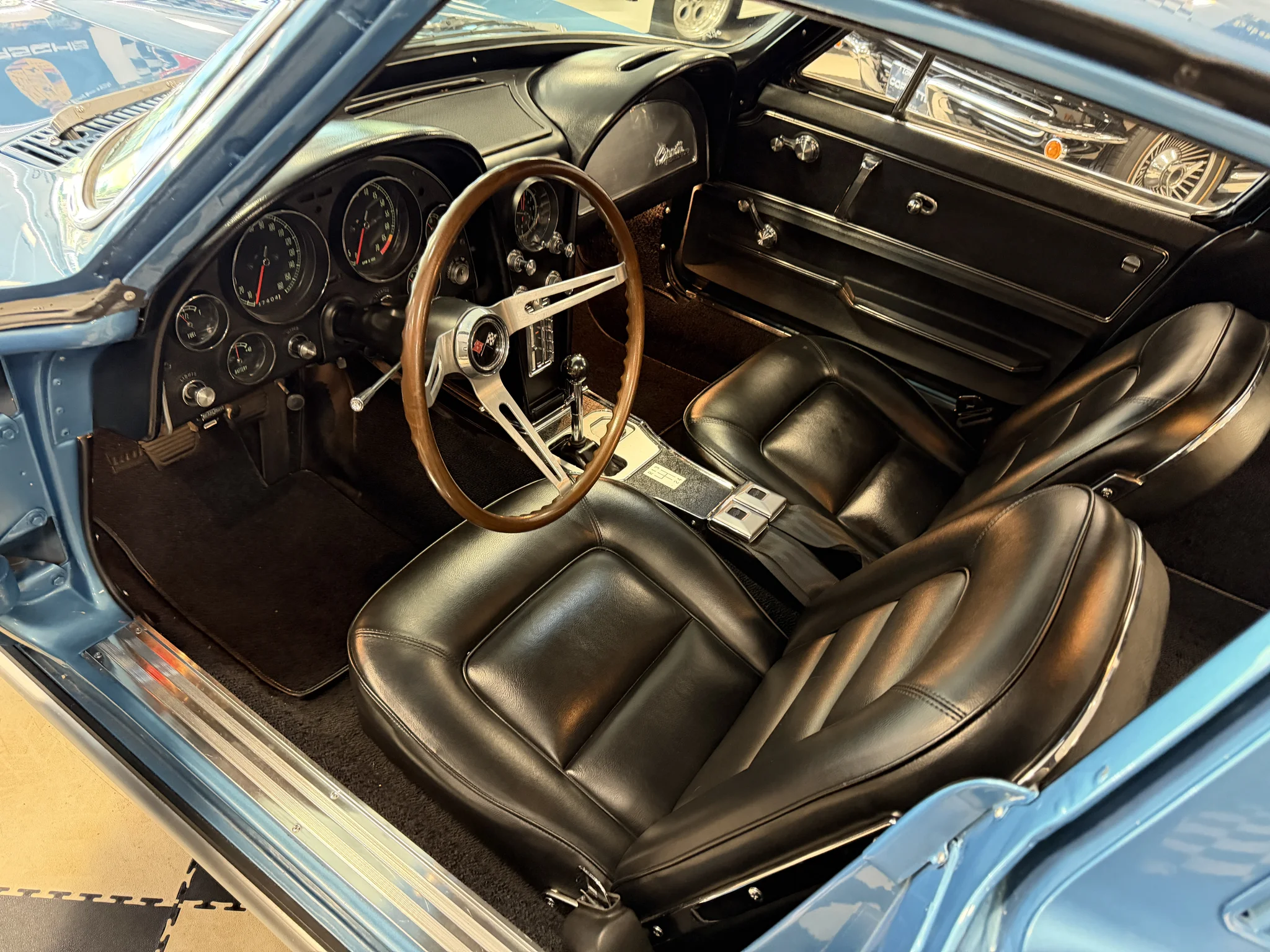1965 Chevrolet Corvette Sting Ray Coupe 327/365 4-Speed photo 3