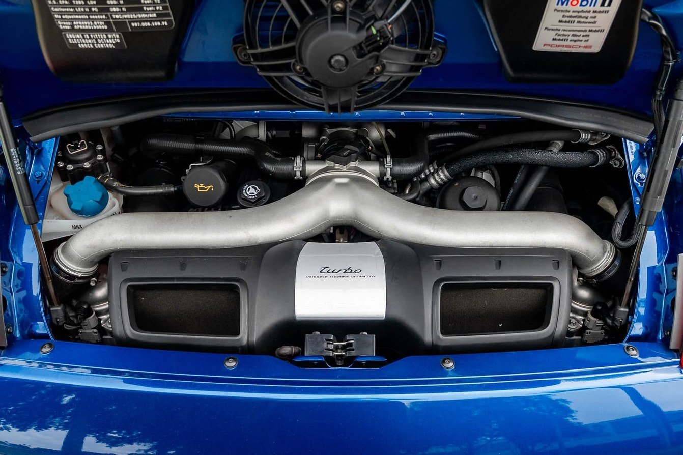 25k-Mile 2010 Porsche 911 Turbo Cabriolet 6-Speed photo 6