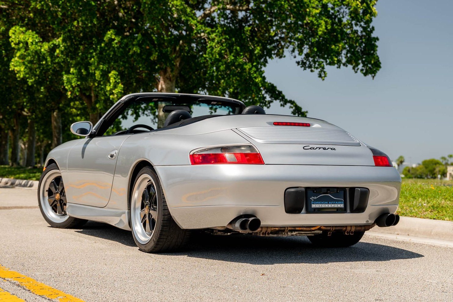 27k-Mile 2001 Porsche 911 Carrera Cabriolet 6-Speed photo 2