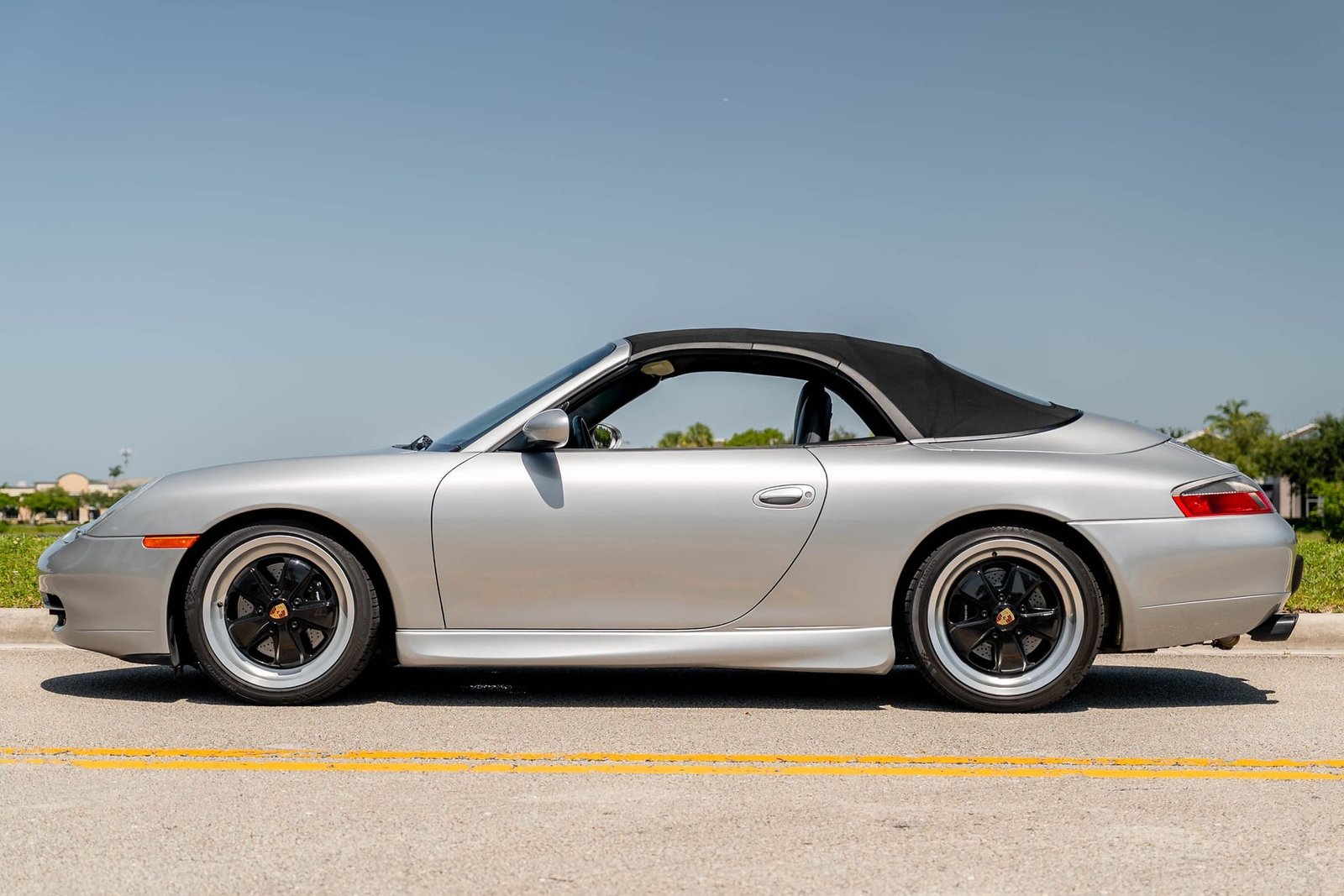 27k-Mile 2001 Porsche 911 Carrera Cabriolet 6-Speed photo 3