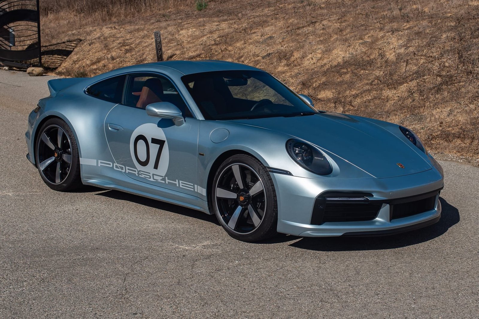842-Mile Azzuro Thetys Metallic 2023 Porsche 911 Sport Classic photo 3