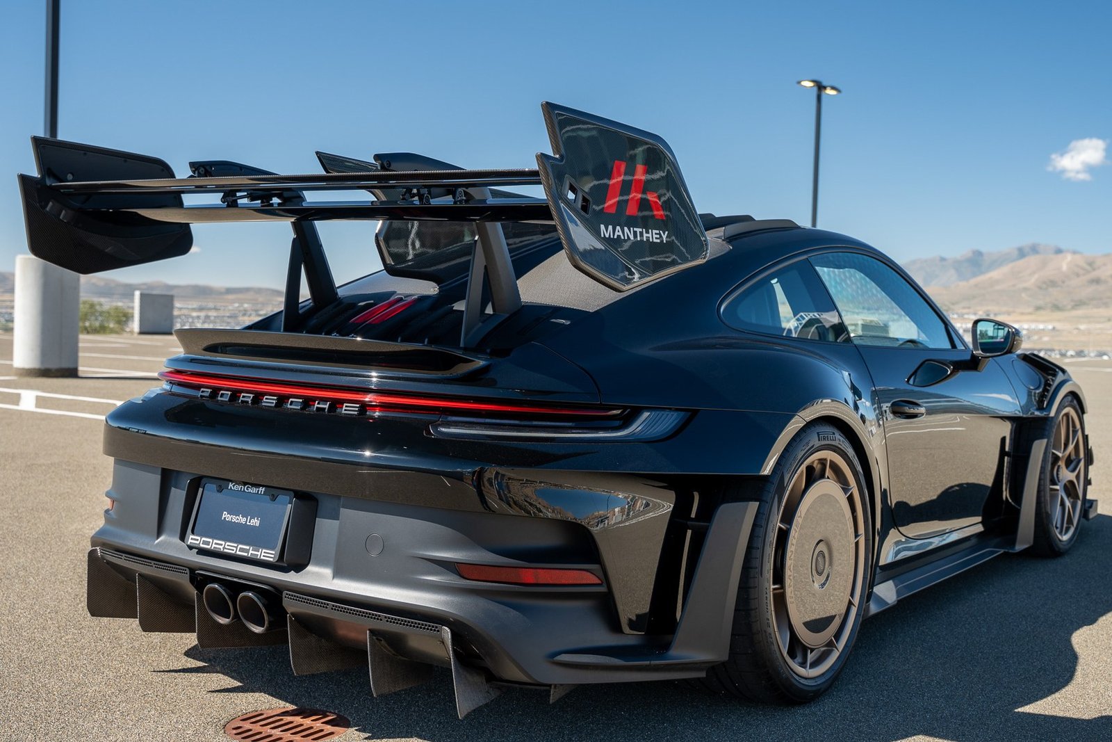 2025 Porsche 911 GT3 RS Weissach Manthey Racing Package photo 2