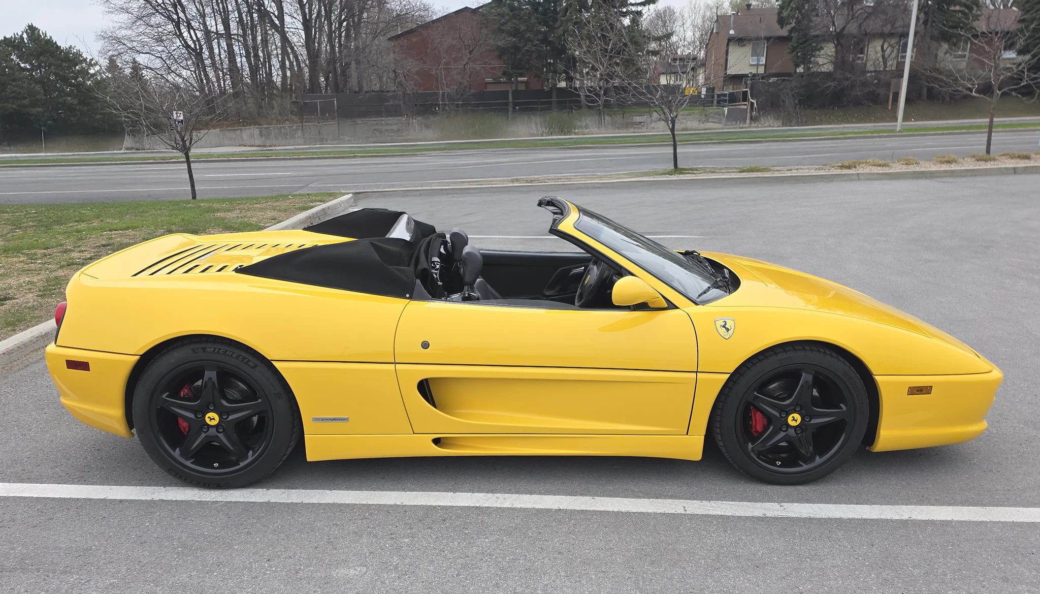 25k-Mile 1999 Ferrari F355 Spider F1 Serie Fiorano photo 5