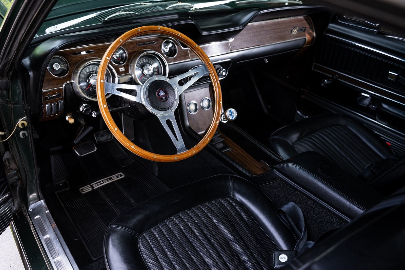 1968 Shelby Mustang GT500KR Fastback 4-Speed photo 5