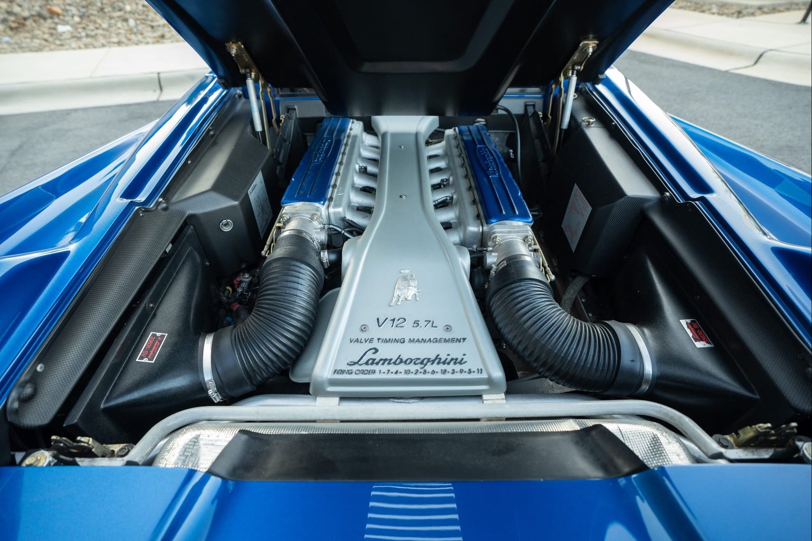 13k-Mile 1999 Lamborghini Diablo VT Roadster photo 6