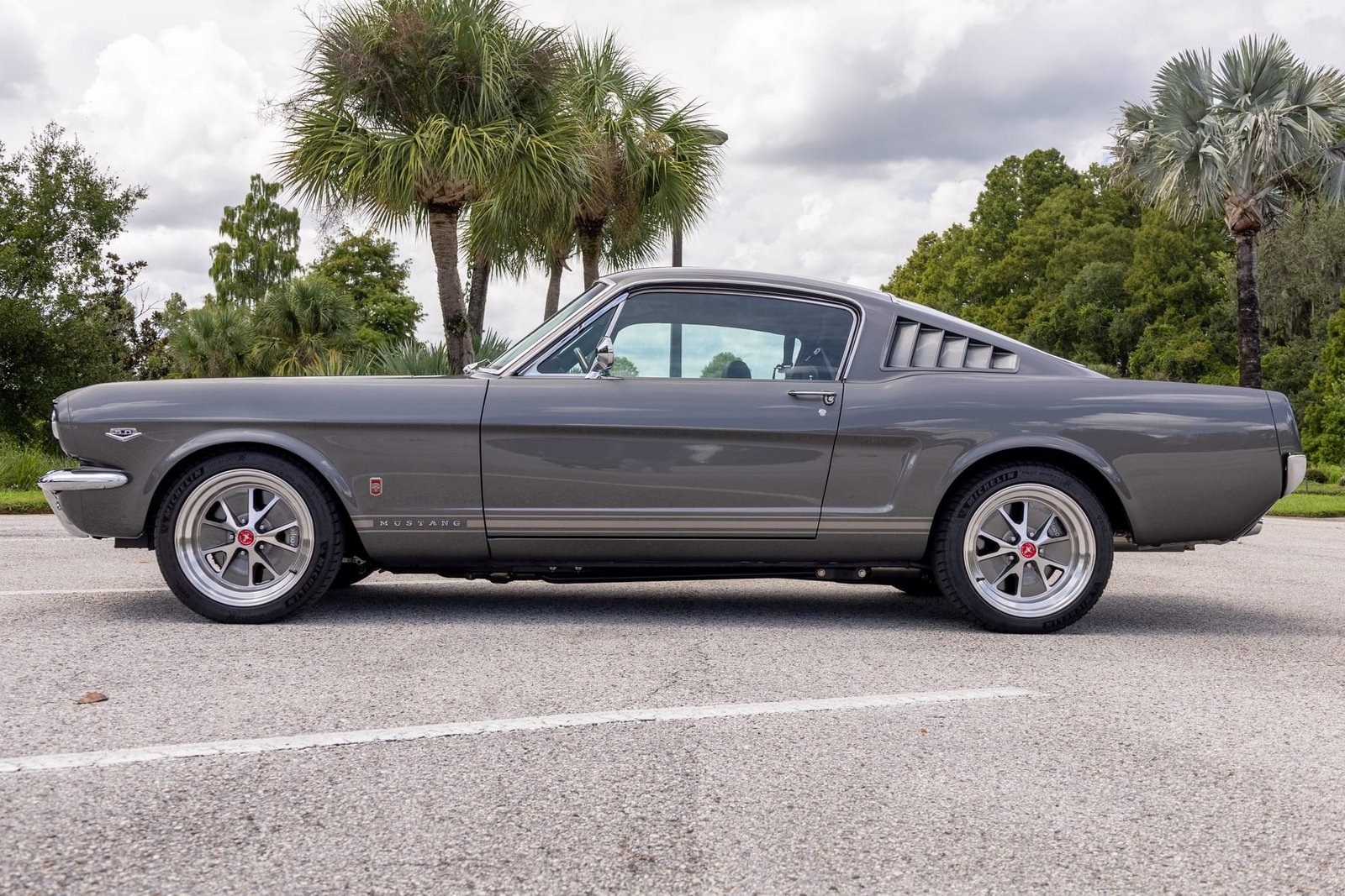 Coyote-Powered Ford Mustang GT Fastback by Revology photo 3