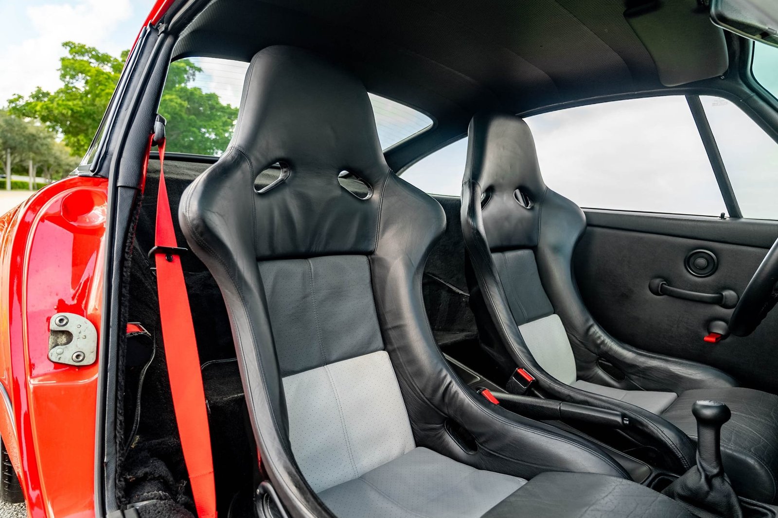 3.8L-Powered 1992 Porsche 911 Carrera RS photo 5