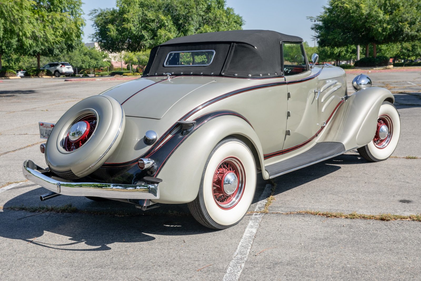 28-Years-Owned 1934 Auburn 850Y Cabriolet photo 2