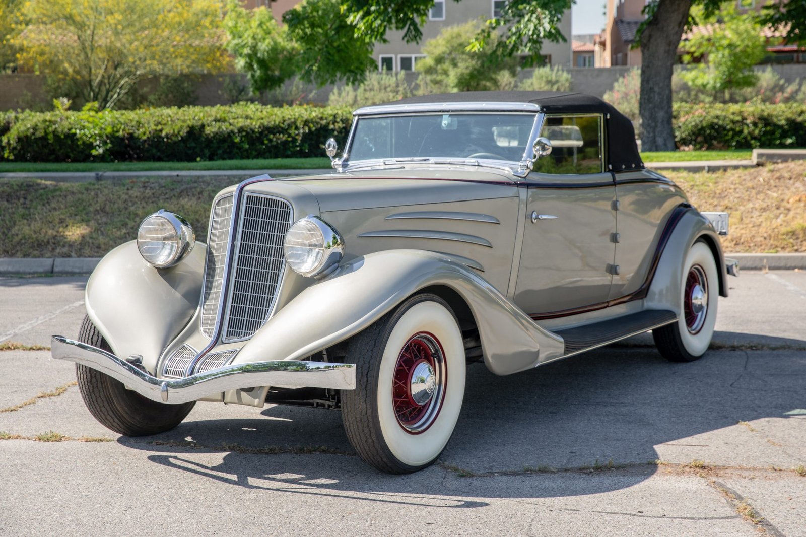 28-Years-Owned 1934 Auburn 850Y Cabriolet photo 3