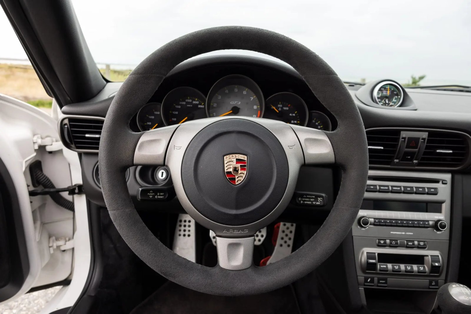47k-Kilometer 2007 Porsche 911 GT3 photo 5