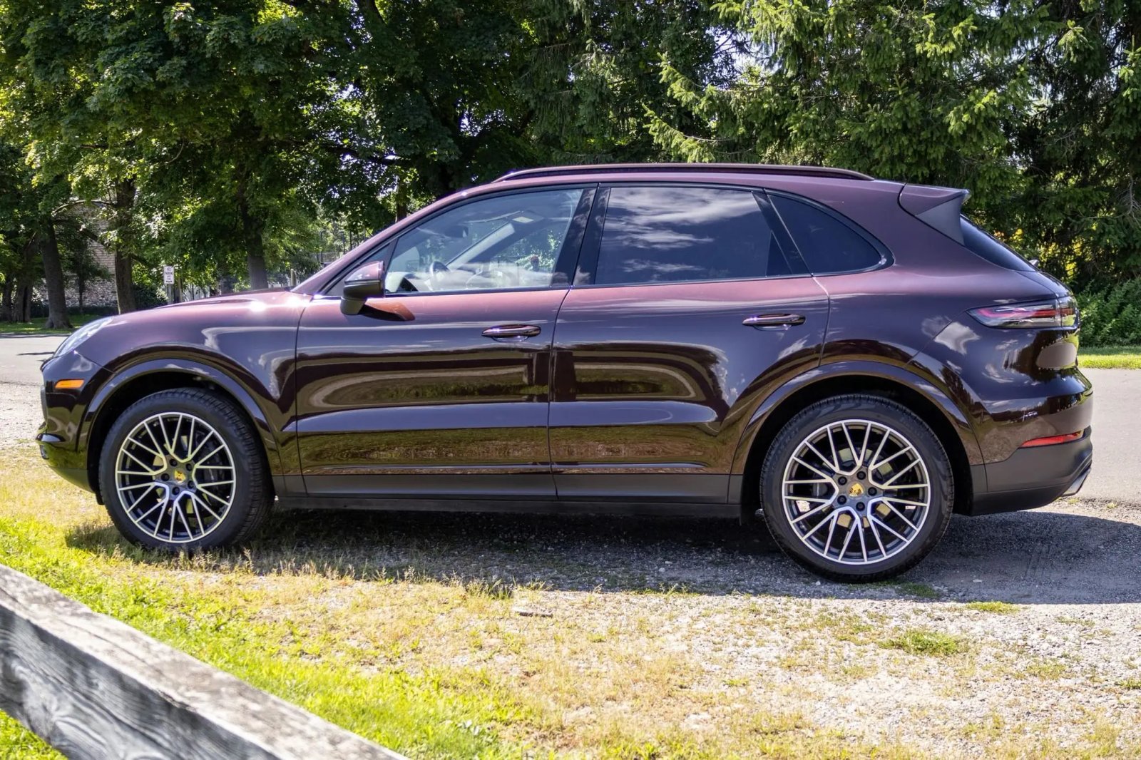 2019 Porsche Cayenne photo 3