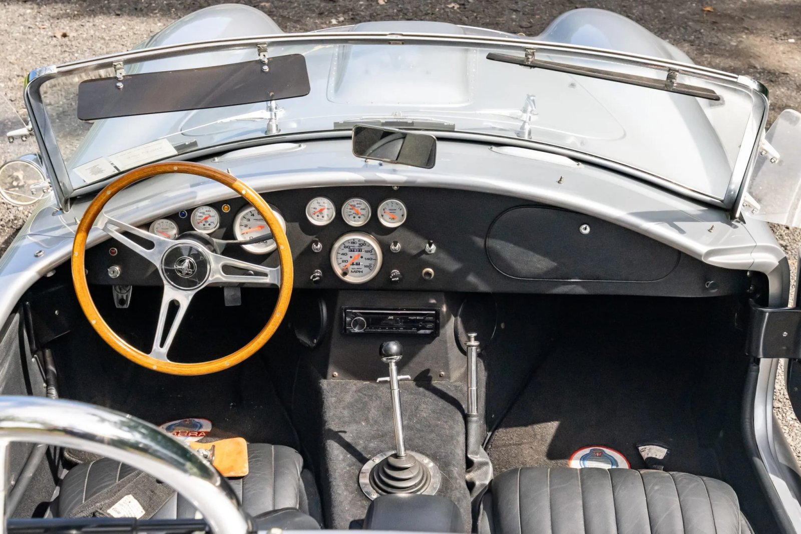 427 Stroker-Powered Superformance MKIII 5-Speed photo 5