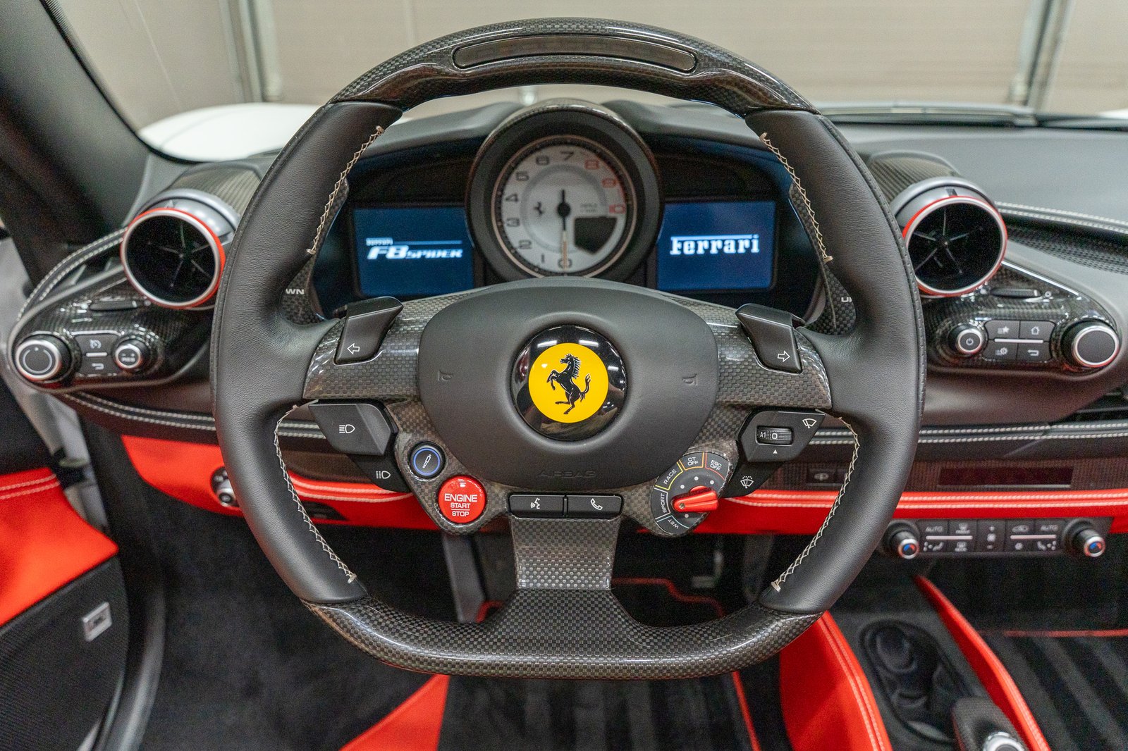 1,400-Mile 2023 Ferrari F8 Spider photo 5