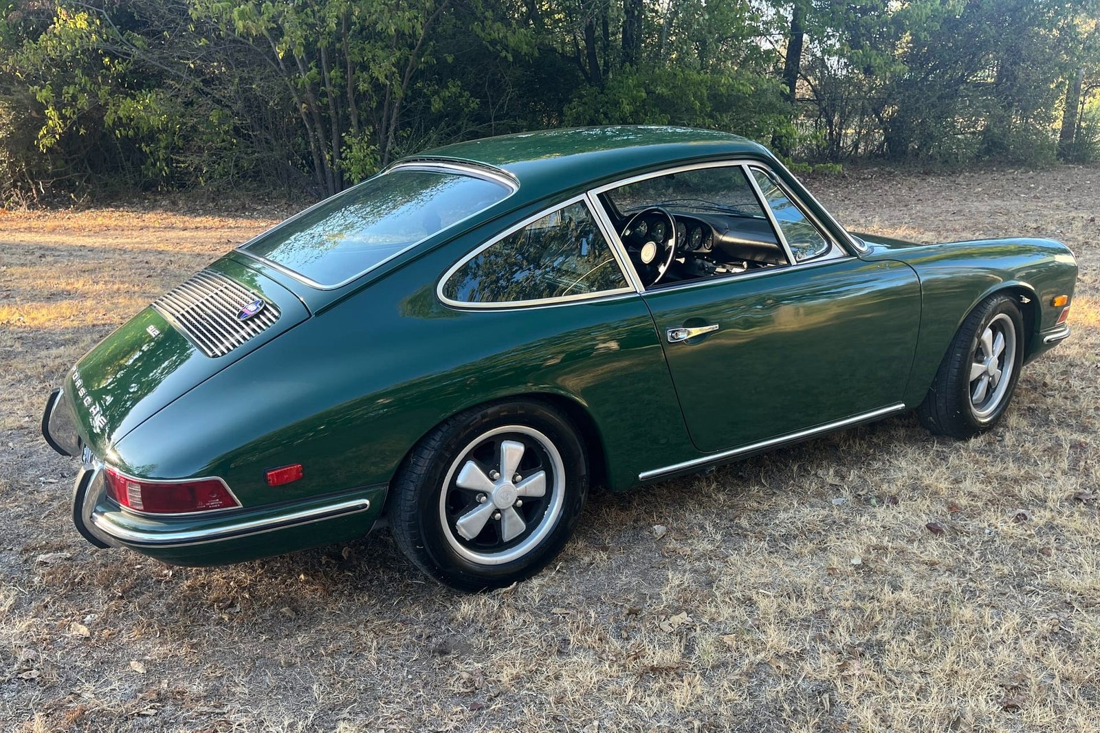 2.3L Flat-Six-Powered 1968 Porsche 912 Coupe 5-Speed photo 2