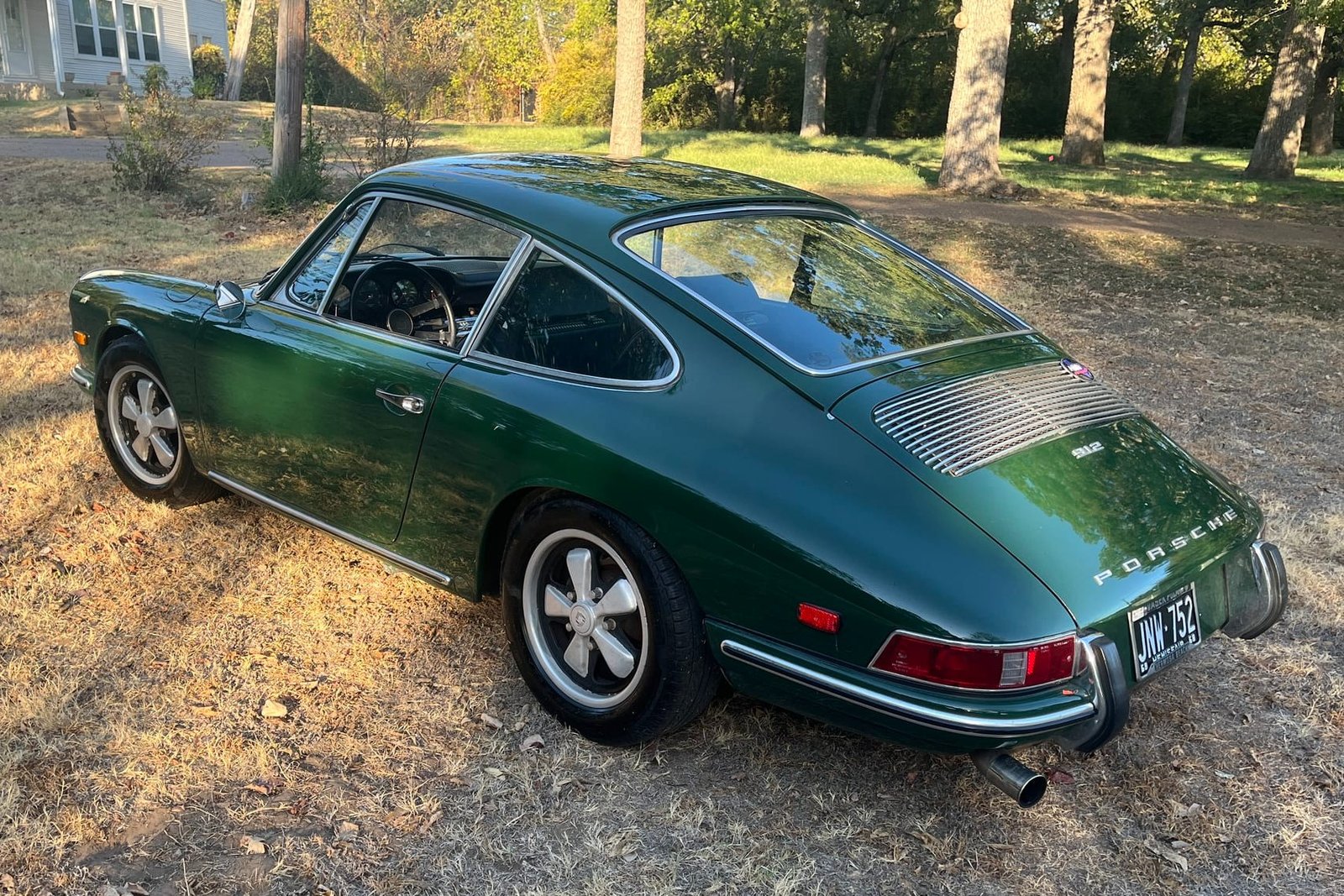 2.3L Flat-Six-Powered 1968 Porsche 912 Coupe 5-Speed photo 3