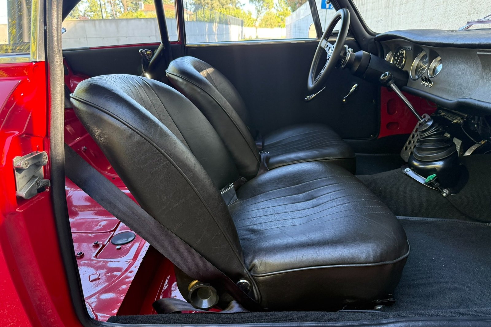 2.0L Twin Spark–Powered 1968 Alfa Romeo GT 1300 Junior photo 5