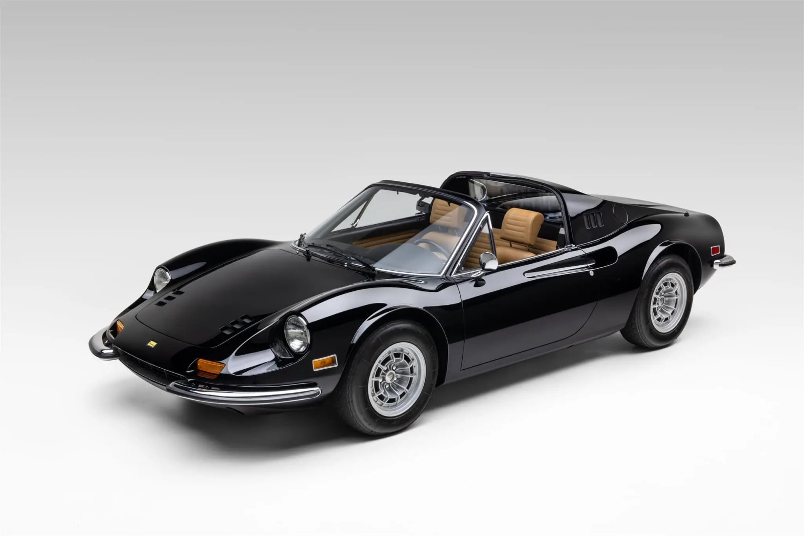 1973 Ferrari Dino 246 GTS Chairs & Flares photo 3