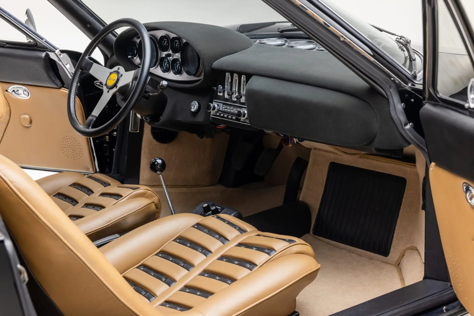 1973 Ferrari Dino 246 GTS Chairs & Flares photo 7