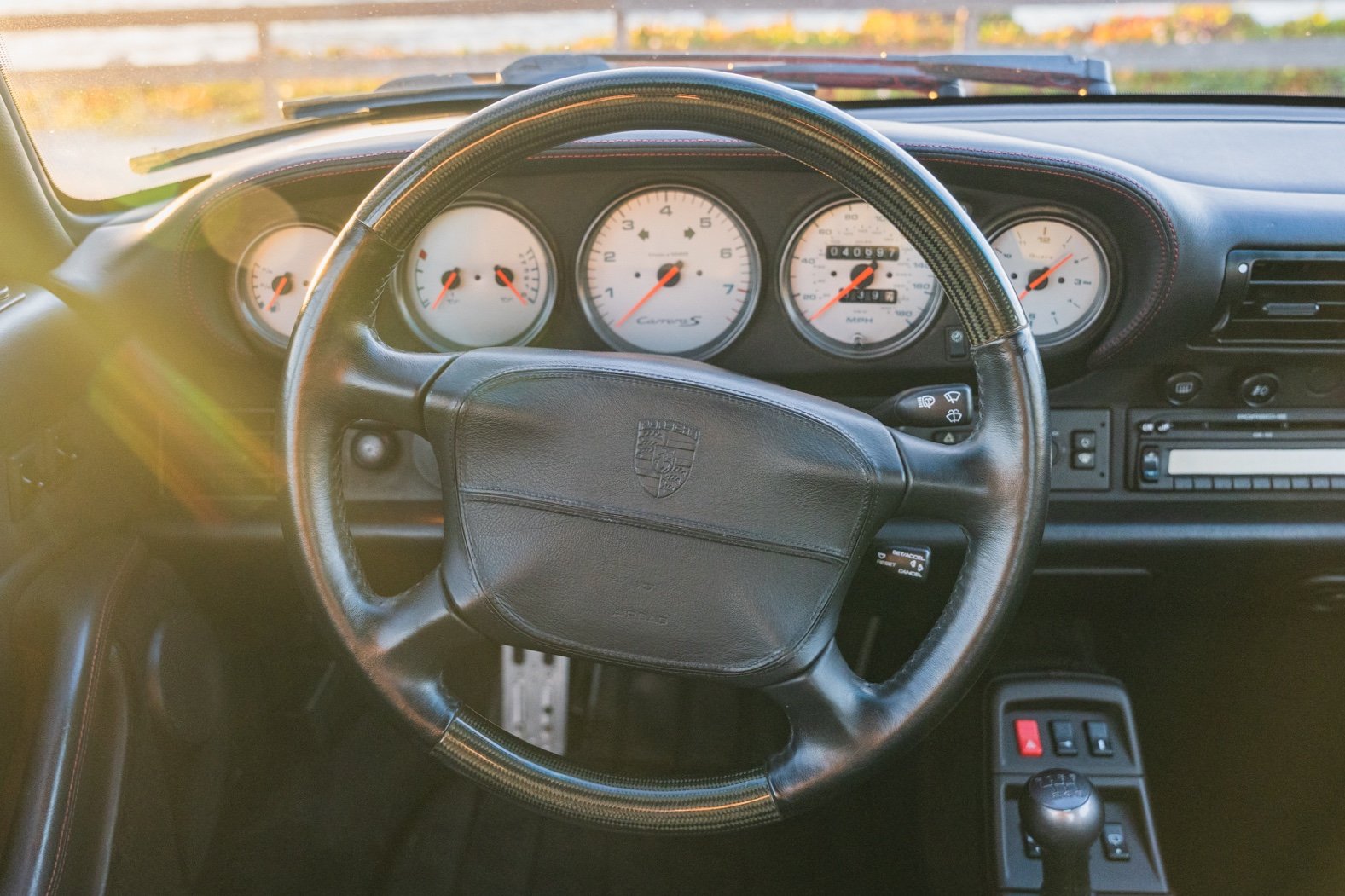 41k-Mile 1998 Porsche 911 Carrera S Coupe 6-Speed photo 5